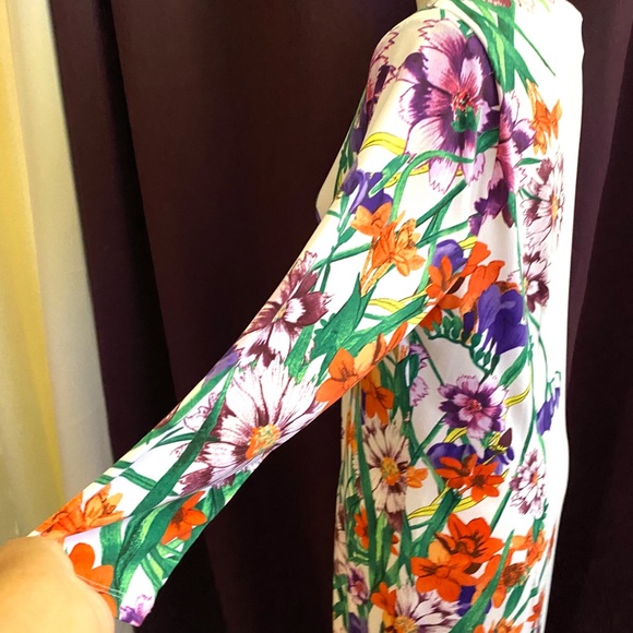 Monroe & Main Floral dress 🌸🌺🌸 - Picture 4 of 8